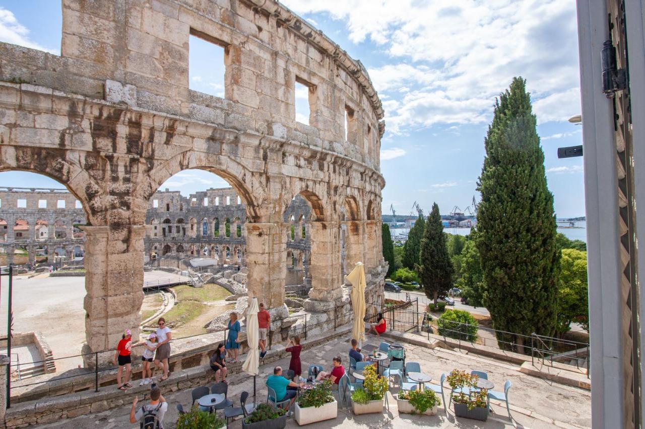 Superb Arena View Apartment Pula Exterior photo